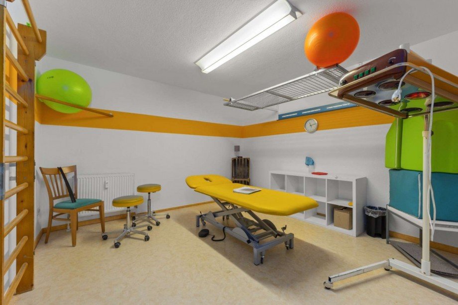 Behandlungszimmer Einfamilienhaus Birstein