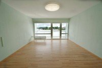 Bild (18e89eda2225bd7a0f1663e9105678fe): 3-Zimmer-Wohnung mit Balkon, Stellplatz und Entwicklungspotenzial in Erlensee