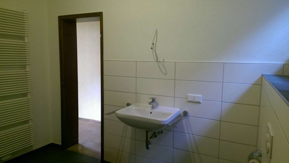Badezimmer Mehrfamilienhaus Fl�rsbachtal