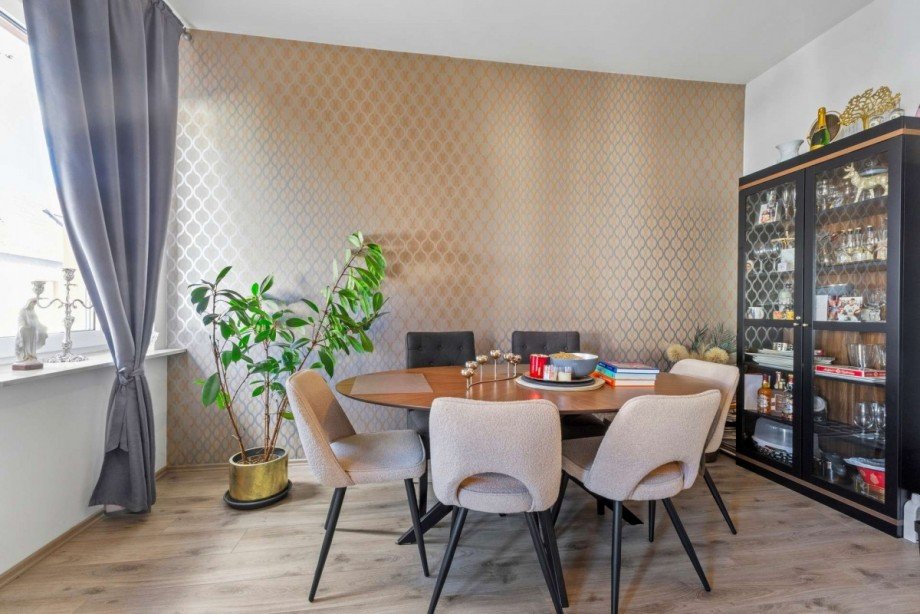 Esszimmer 1. OG Mehrfamilienhaus M�hlheim am Main