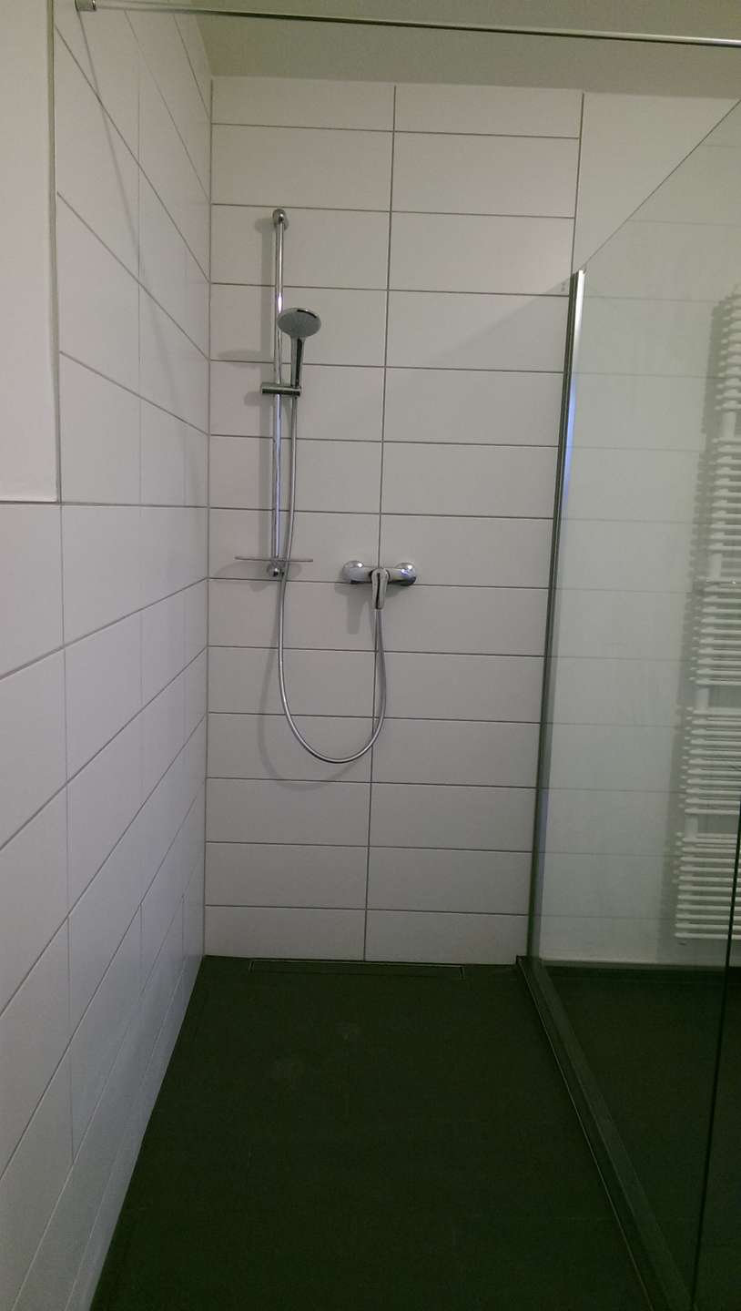 Dusche Mehrfamilienhaus Fl�rsbachtal