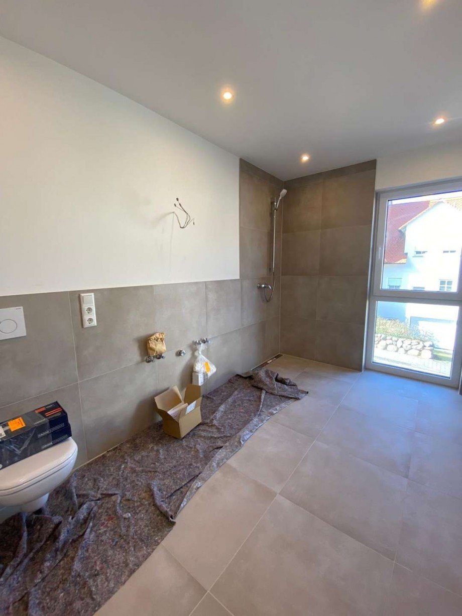 Badezimmer Doppelhaush�lfte Hasselroth