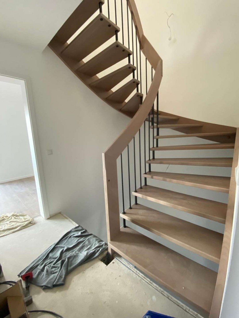 Treppe Doppelhaush�lfte Hasselroth