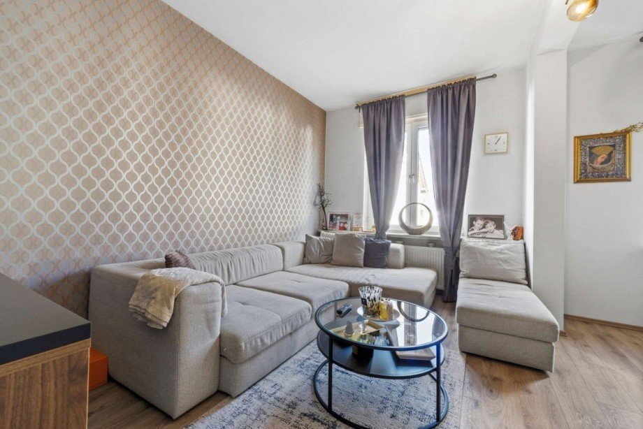 Wohnzimmer 1. OG Mehrfamilienhaus M�hlheim am Main
